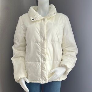 Old Navy Women's Off White Puffer Jacket